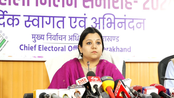 lok sabha Election 2024 Special initiative Election Commission WhatsApp group voters special health plan for personnel