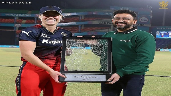 ellyse perry receives special gift
