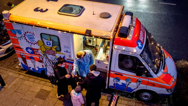 German man gets 217 Covid vaccinations