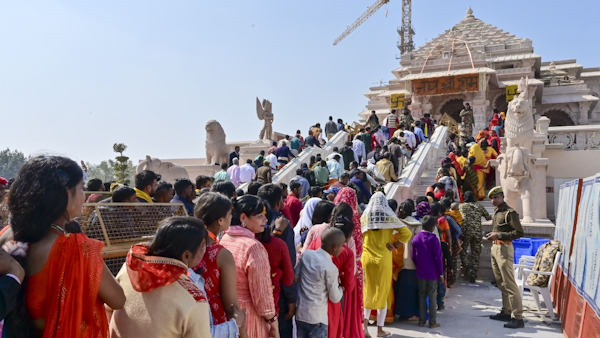 Ram Mandir first holi Devotees throng