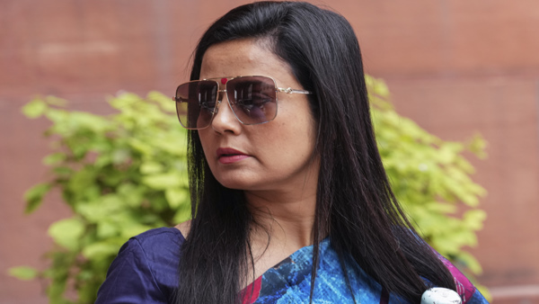 Mahua Moitra Cash for Query