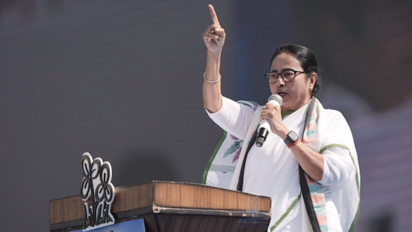 mamata-banerjee-strongly-opposes-caa