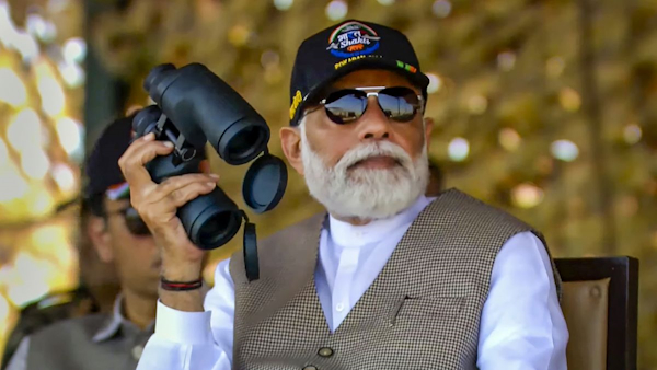 Narendra Modi witness the Exercise Bharat Shakti