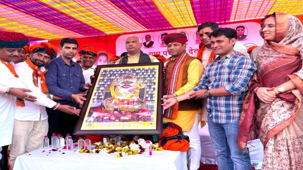 minister-of-state-for-home-jawahar-singh-bedham-accused-congress-of-corruption-in-cow-shelters minister-of-state-for-home-jawahar-singh-bedham-accused-congress-of-corruption-in-cow-shelters