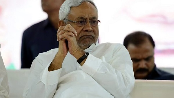 Patna News CM Nitish Kumar JDU MLA Pankaj Mishra Angry On KK Pathak News In Hindi