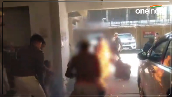 man-sets-himself-on-fire-in-front-of-sp-office-was-upset-due-to-missing-pickup man-sets-himself-on-fire-in-front-of-sp-office-was-upset-due-to-missing-pickup