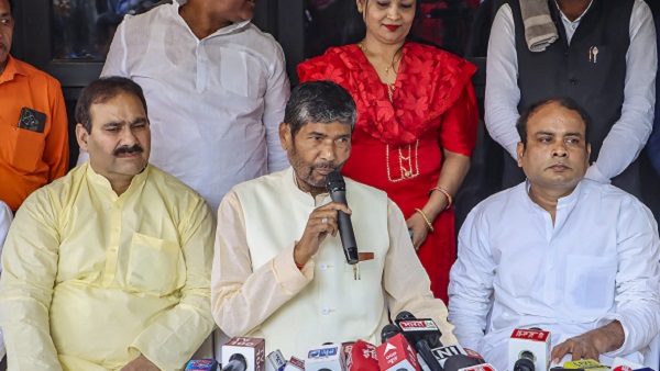 Chirag Paswan VS Pashupati Kumar Paras Chirag Paswan VS Pashupati Kumar Paras