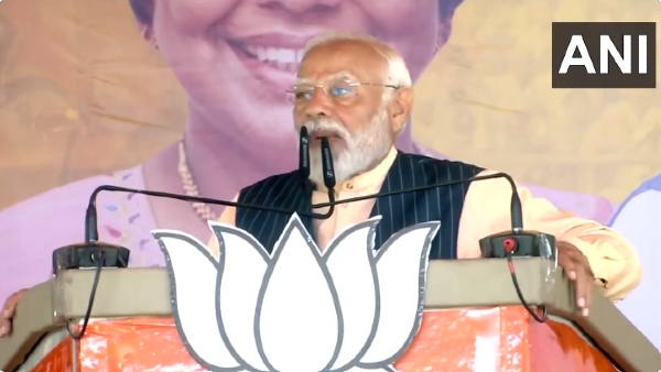 PM Modi in West Bengal Barasat rally