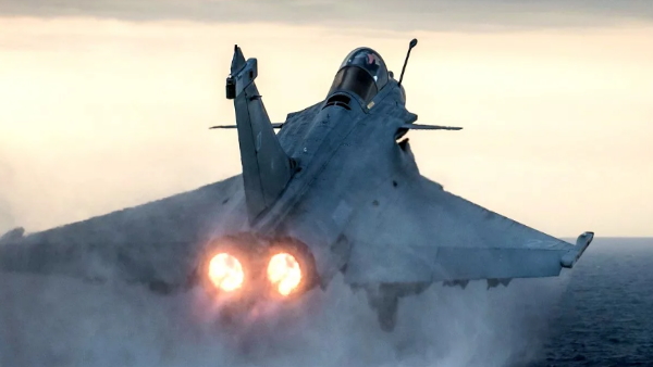 Chinese J-20 Vs Rafale Fighter Jet