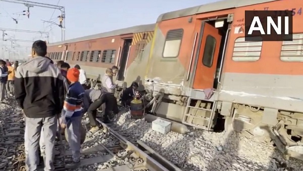 Sabarmati-Agra Train Derail