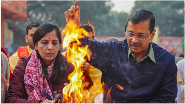 Arvind Kejriwal Wife Sunita Kejriwal