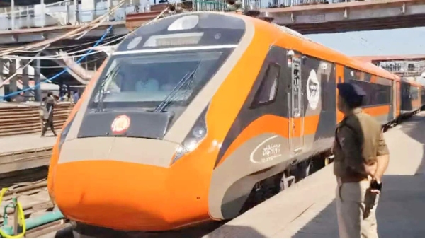 Khajuraho to Delhi Vande Bharat Express