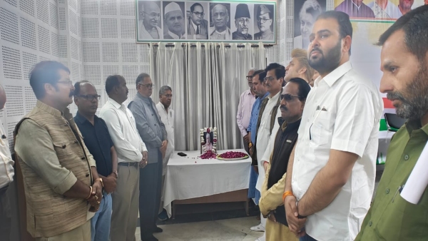 Leaders mp Congress President Jitu Patwari expressed grief over demise of Aziz Qureshi Leaders mp Congress President Jitu Patwari expressed grief over demise of Aziz Qureshi