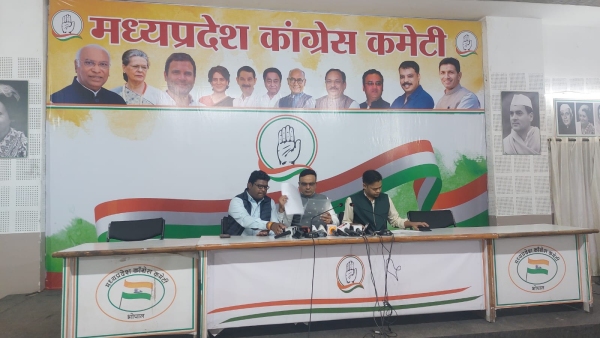 promise of Congress in Lok Sabha elections youth will get stipend of Rs 8500 every month promise of Congress in Lok Sabha elections youth will get stipend of Rs 8500 every month