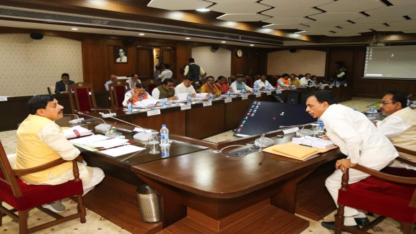 decisions in Mohan Yadav cabinet Kailash Vijayvargiya said - no decision on DA of employees