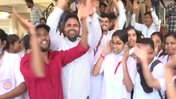 News of relief for 45000 nursing students High Court allowed students to appear in the examination