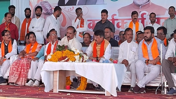 Kailash Vijayargiya addressed the workers conference in Parasia and Junnardev of Chhindwara