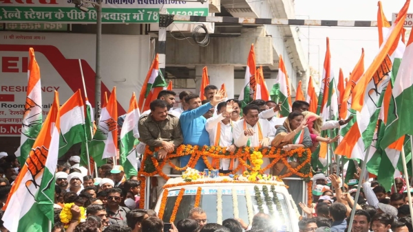 I dedicated my youth for Chhindwara Kamal Nath became emotional in Nakul Nath s nomination rally