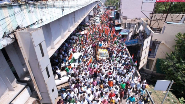 I dedicated my youth for Chhindwara Kamal Nath became emotional in Nakul Nath s nomination rally