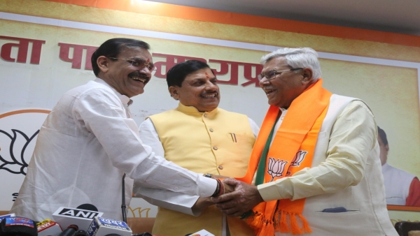 Bhopal MP Ram Lakhan and two former Congress MLAs left Congress and joined BJP before election 2024