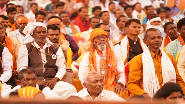 Congress is sitting in a ship which has only holes CM Mohan Yadav s big statement in Dindori