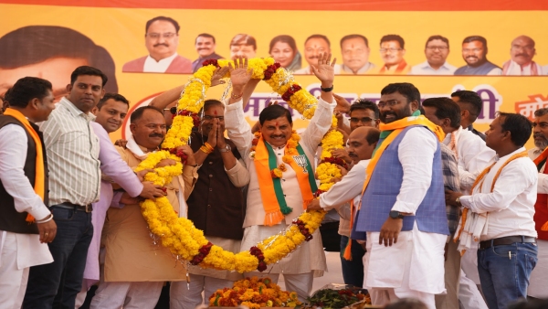 Congress is sitting in a ship which has only holes CM Mohan Yadav s big statement in Dindori