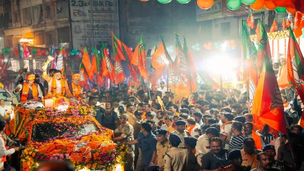 CM Mohan Yadav did a road show in support of BJP candidate Alok Sharma in Kolar