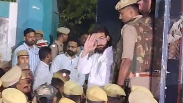 abbas-ansari-attend-fatiha-of-father abbas-ansari-attend-fatiha-of-father