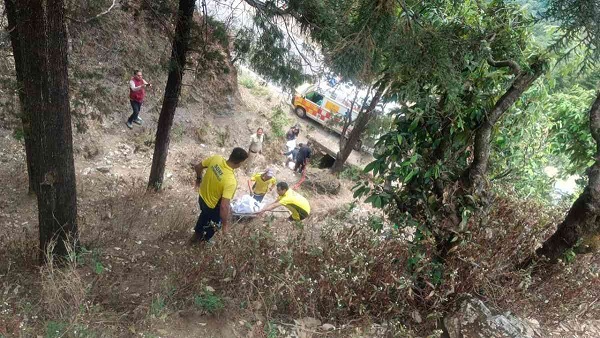 Dehradun Haryana number car accident Mussoorie three die after falling into 500 meter deep gorge
