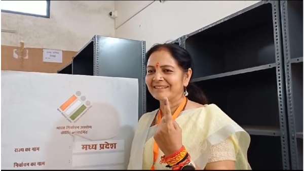 BJP candidate Bharti Pardhi BJP candidate Bharti Pardhi