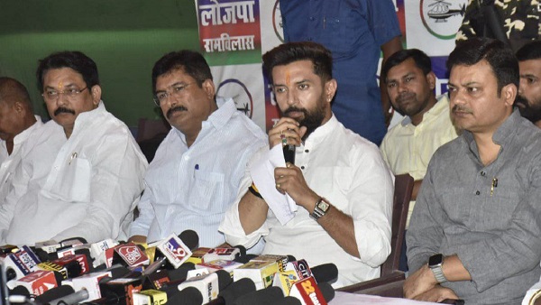 lok sabha chunav 2024 Chirag paswan on RJD Abusing his mother Tejashwi is liar RJD is not good
