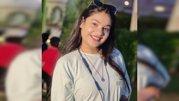 Churu girl Bulbul beauty parlor