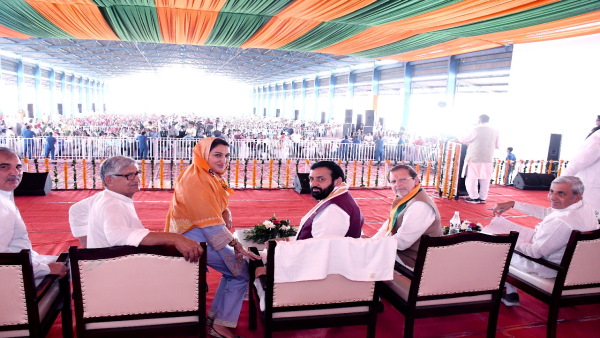 cm saini cm saini