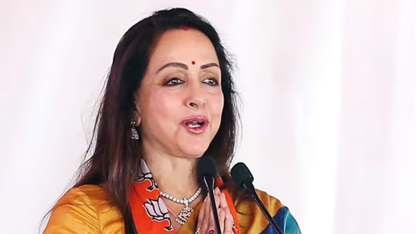 Dream girl Hema Malini