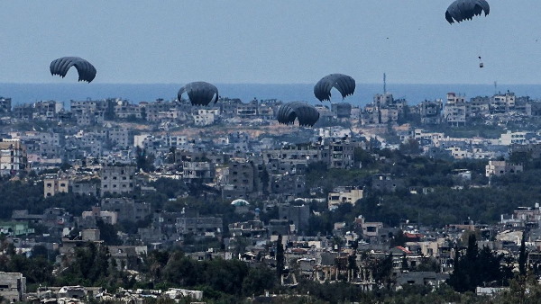 aid group suspends food delivery in Gaza