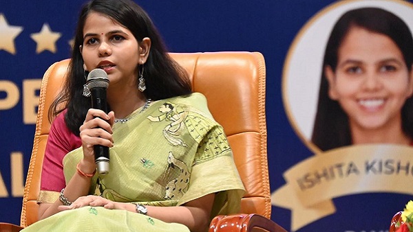 IAS Ishita Kishore Jaunpur