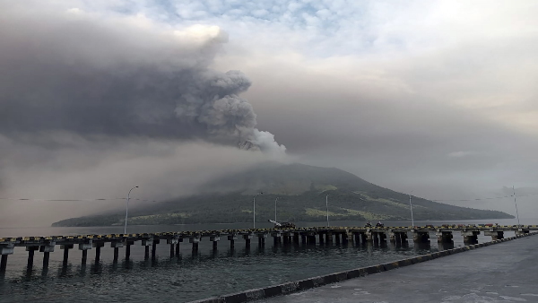 Indonesia Mount Ruang news