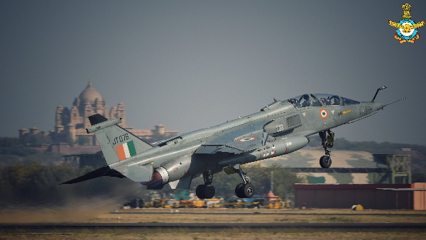 indian air force Jaguar Fighters