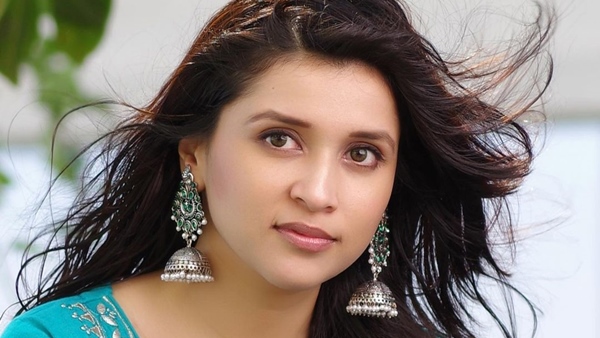 Mannara Chopra