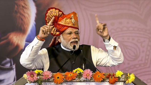 Maharashtra network of magnificent roads highways is writing new destiny lines of development in state