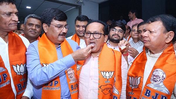 who is Mukesh Dalal