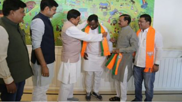 Chhindwara Mayor took U-turn before voting