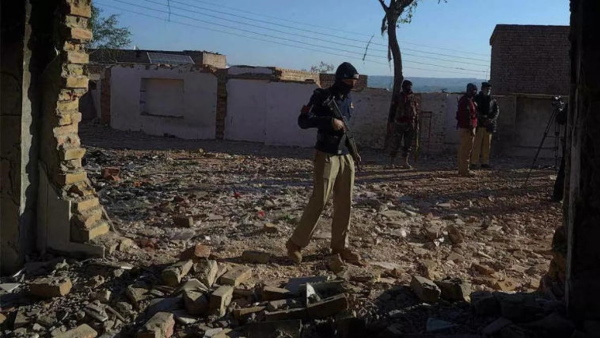 Pakistan hindu temple demolished