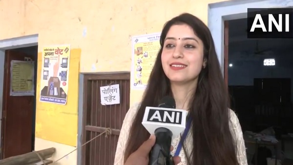 Saharanpur Polling officer Isha Arora Saharanpur Polling officer Isha Arora