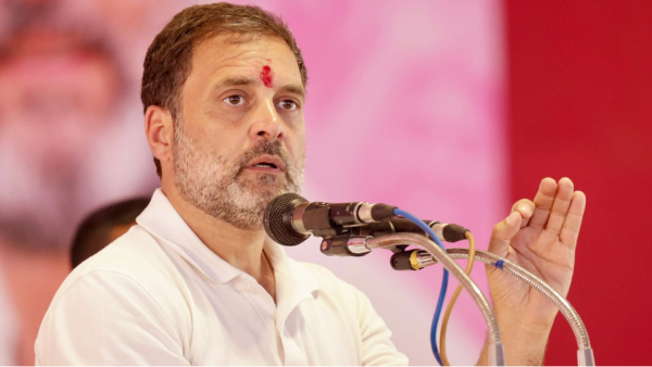 Rahul Gandhi s helicopter runs out of fuel Rahul Gandhi s helicopter runs out of fuel