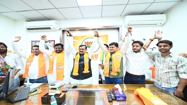 Panchayat Member Organization President Vinay Mehar joins BJP Berasia Congress gets a big blow Panchayat Member Organization President Vinay Mehar joins BJP Berasia Congress gets a big blow