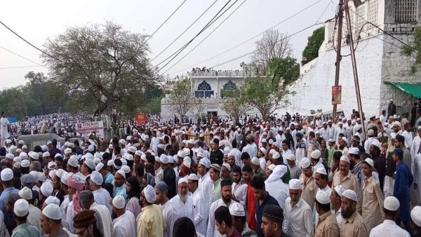 On Eid Mufti Abdul Kalam of Tajul Masjid advised Muslims to stay away from cattle business On Eid Mufti Abdul Kalam of Tajul Masjid advised Muslims to stay away from cattle business