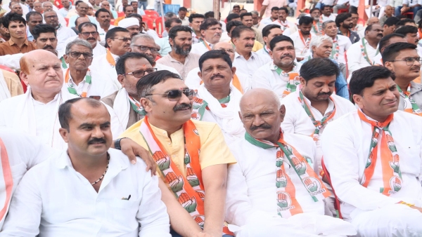 Congress Jitu Patwari attended the nomination rally of candidate Pratap Bhanu Sharma Congress Jitu Patwari attended the nomination rally of candidate Pratap Bhanu Sharma