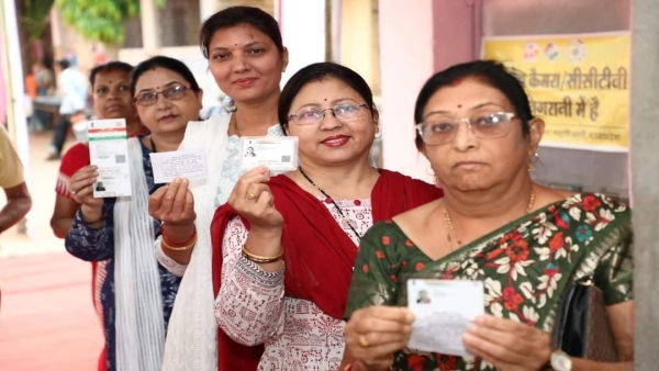 Women showed enthusiasm during voting in Chhindwara Congress candidate Nakul Nath and BJP Vivek Sahu