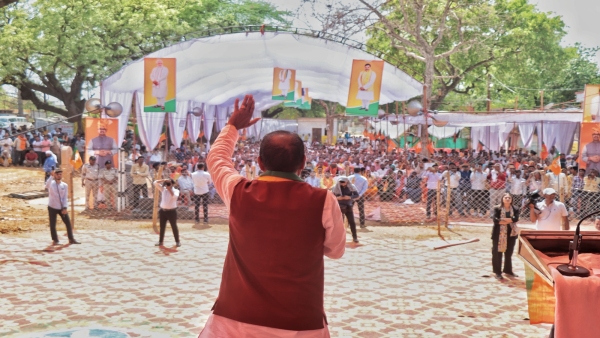 Rahul Gandhi is hostage of leftists Indi alliance is not going to last - Shivraj Singh Chouhan Rahul Gandhi is hostage of leftists Indi alliance is not going to last - Shivraj Singh Chouhan